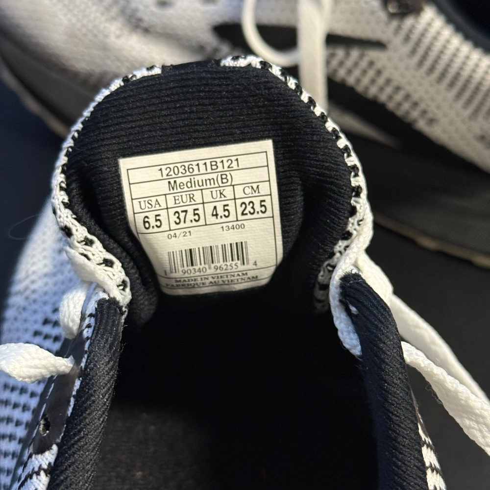 Women’s Brooks Revel 5 - Picture 3 of 4